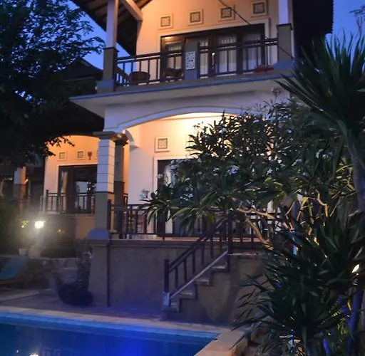 Acarya Bungalows ホリデーパーク アメッド